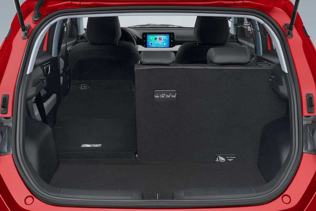 Nuevo Chevrolet Aveo Hatchback 2025, monovolúmen con asientos traseros abatibles 100% con división 60/40