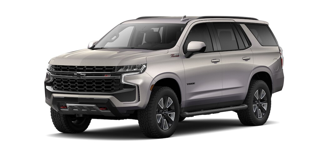 Chevrolet Tahoe 2023, SUV con 3 filas de asientos en color marfil metálico