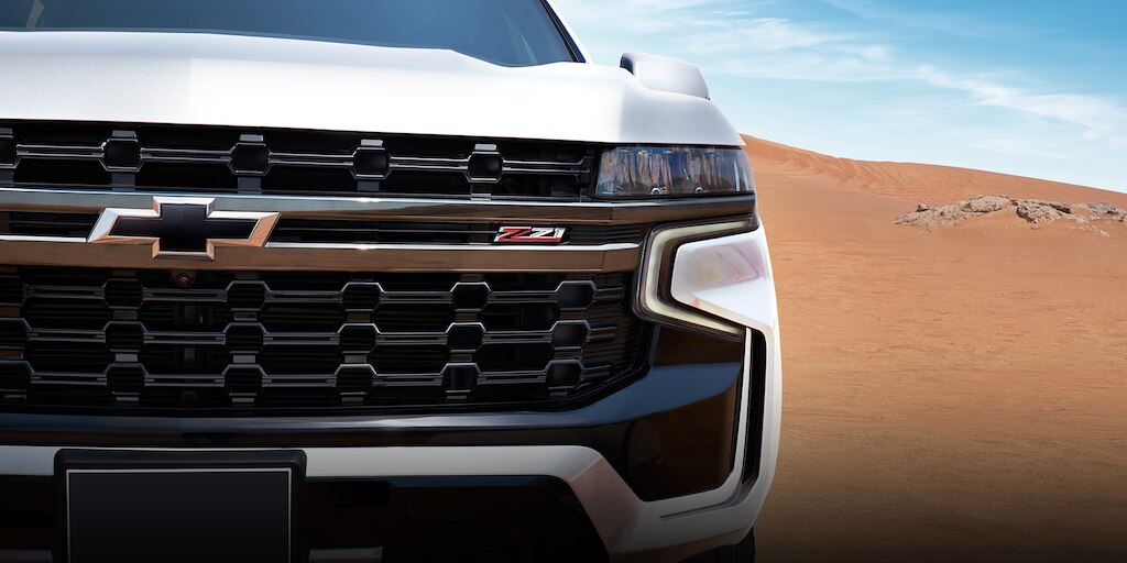 Chevrolet Tahoe 2023 con faros delanteros LED