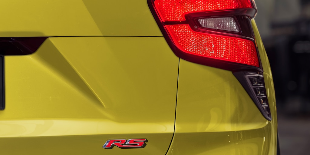 Faros IntelliBeam® y tercera luz de freno para tu Suv deportiva Chevrolet Trax 2025