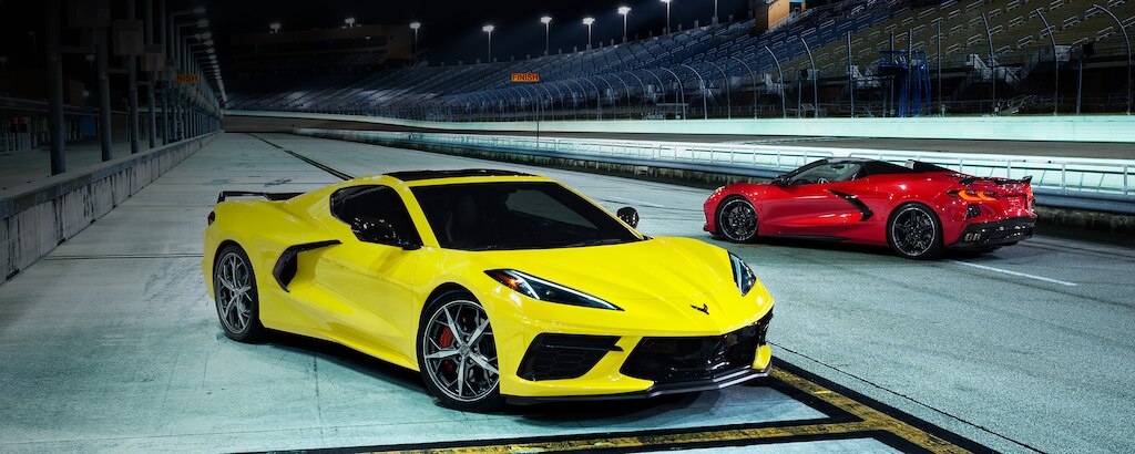 Súper carro deportivo de lujo Chevrolet Corvette 2024, el Stingray más potente de la historia gracias a sus 495 HP.